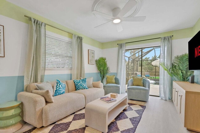 Foto del edificio - 758 103rd Ave N