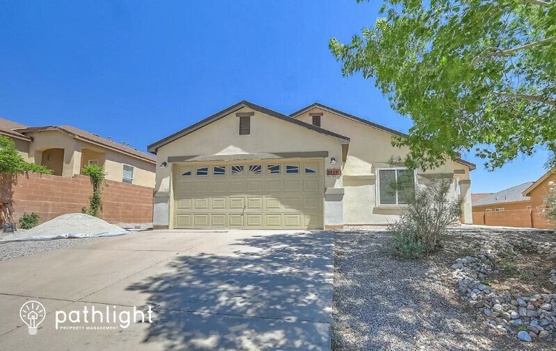 Foto principal - 6549 Grants Drive NE