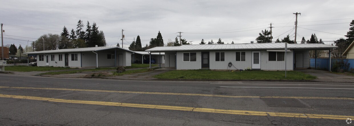 Building Photo - 111-125 SE 98th Ave