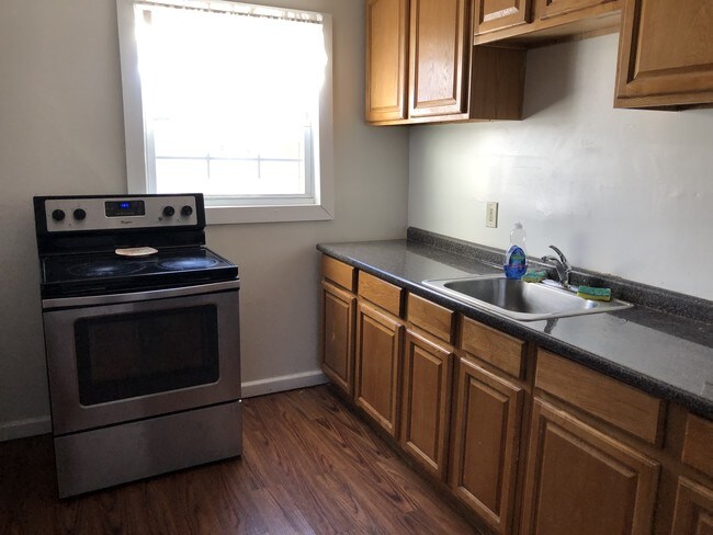 Foto del edificio - 83 W Rosemont Ave