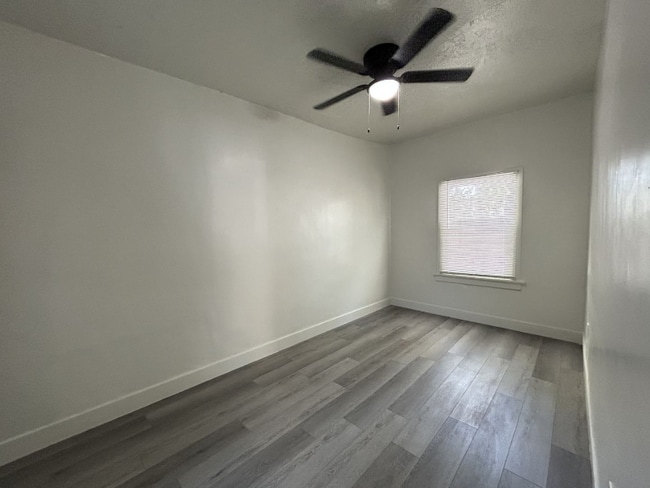 Building Photo - 614 E 600 S