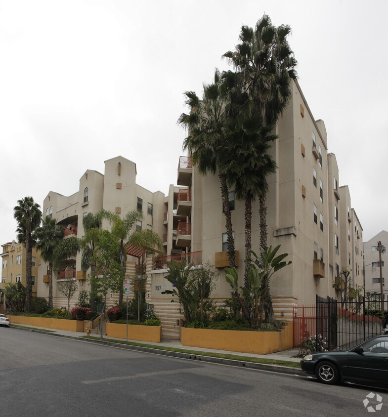 Foto del edificio - Mercedes Apartments