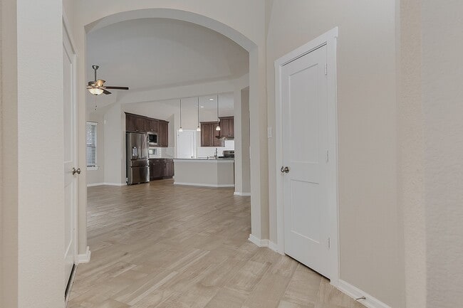 Building Photo - 151 Silva Creek Trl