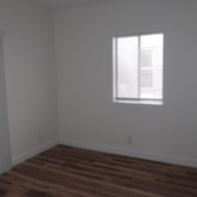 Foto del edificio - 790 Western Ave