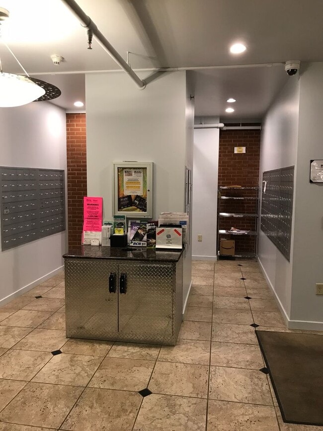 Building Photo - Lehigh Riverport Condo Available