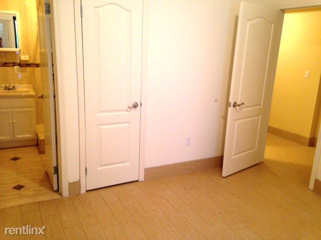 Building Photo - 564 W 183rd St