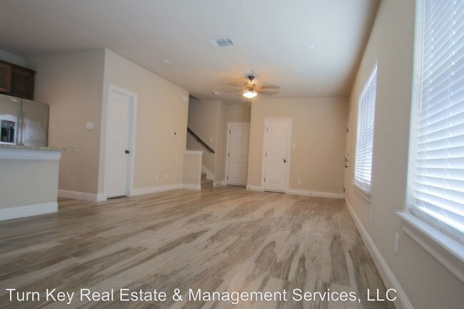 Building Photo - 8005 Bangor Dr