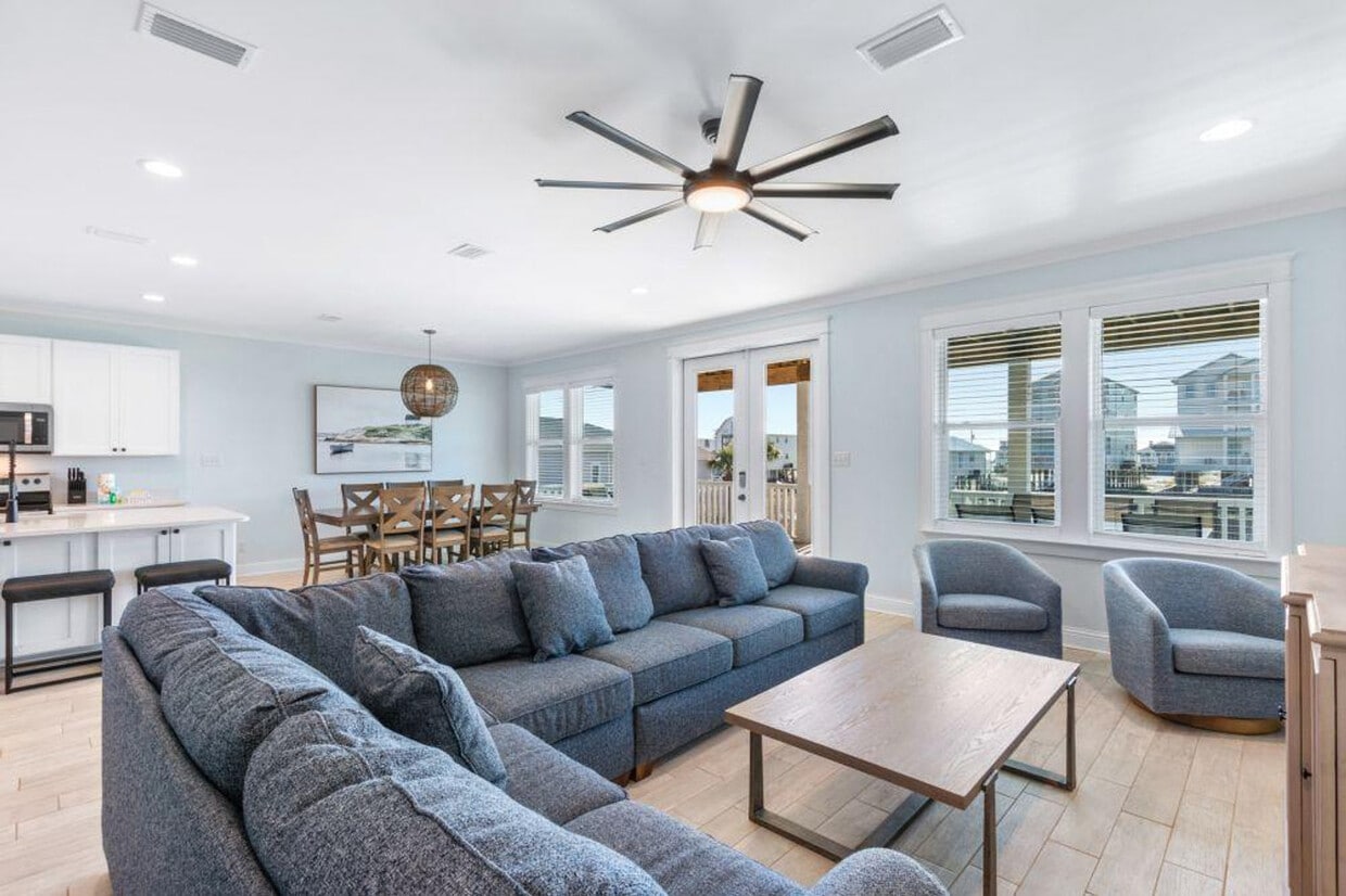 Foto principal - 1405 W Lagoon Ave