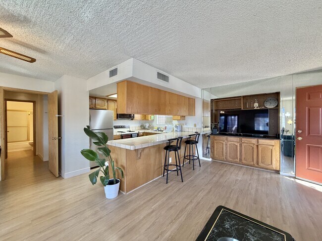 Building Photo - 4210 Gannet Cir