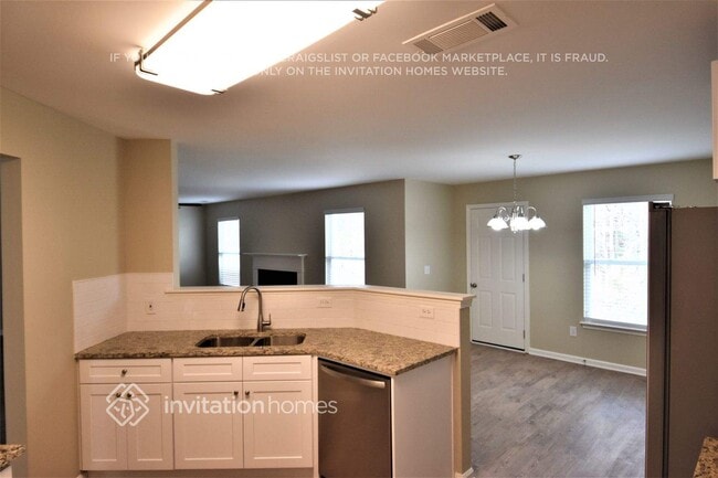 Building Photo - 2535 Wrangler Dr