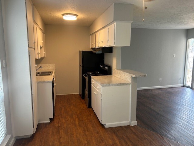 Building Photo - 936 Heights Blvd
