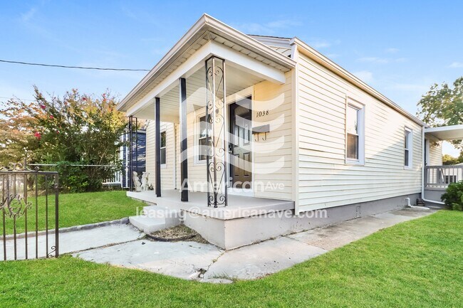 Foto del edificio - 1038 Lincoln Ave