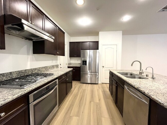 Building Photo - 14601 Serenade Dr