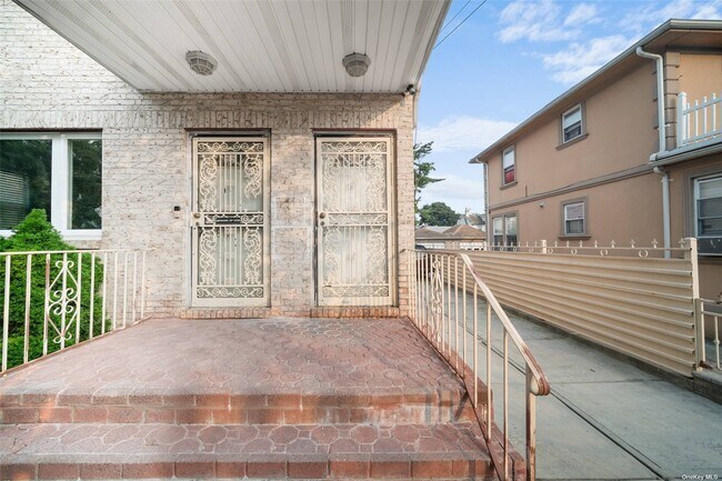 Foto del edificio - 188-12 Williamson Ave