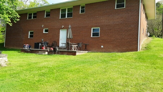 Full brick with walkout basement - 145 Falls St