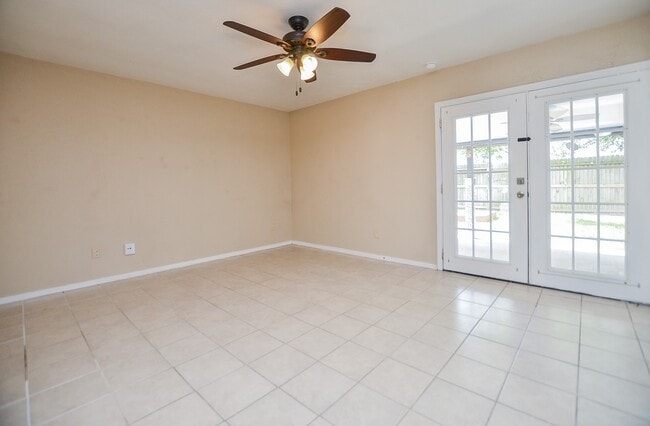Building Photo - 17323 Glenpatti Dr