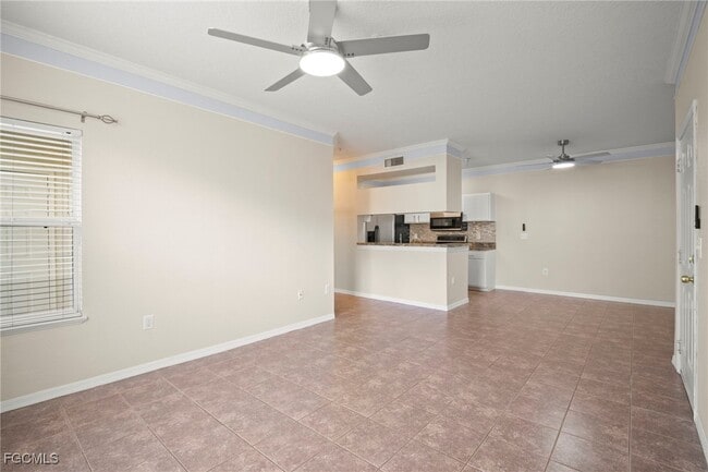 Building Photo - 11511 Villa Grand