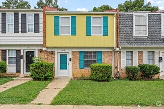 Building Photo - 413 Roxana Rd