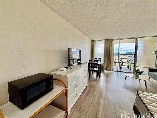 Foto del edificio - 445 Seaside Ave