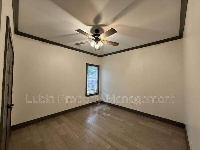 Foto del edificio - 4948 Wilburn Ave
