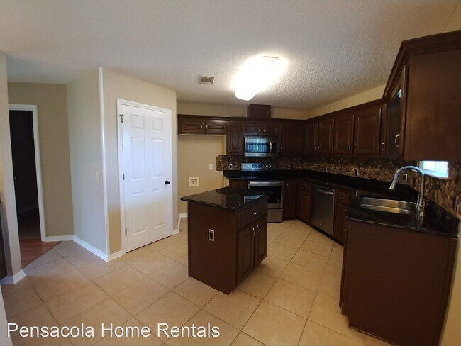 Foto del edificio - 3 br, 2 bath House - 6865 Rickwood Dr