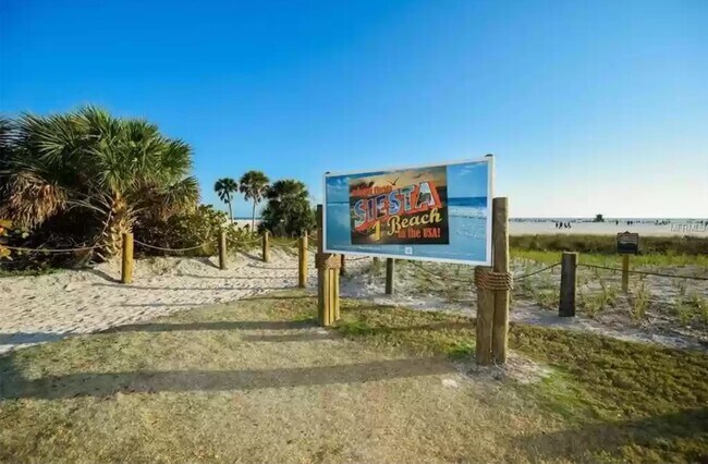 Foto del edificio - 1055 Beach Rd