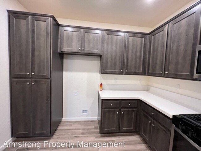 Building Photo - 3 br, 2 bath House - 4832 Flagstaff