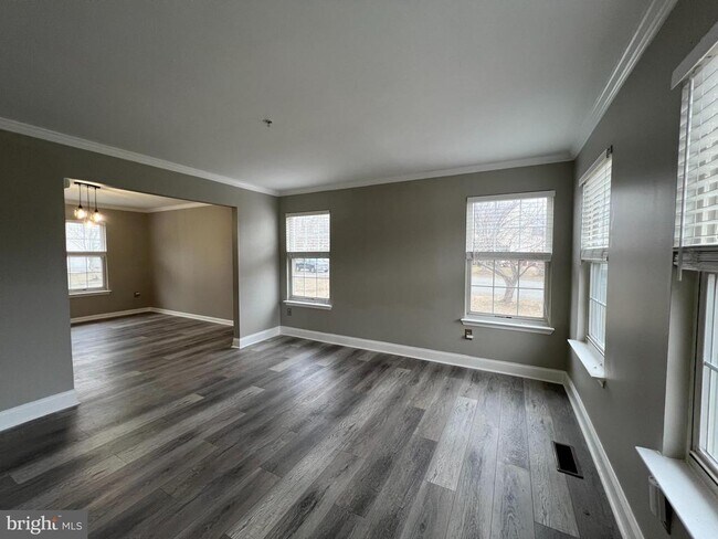 Foto del edificio - 10108 Oklahoma Ct