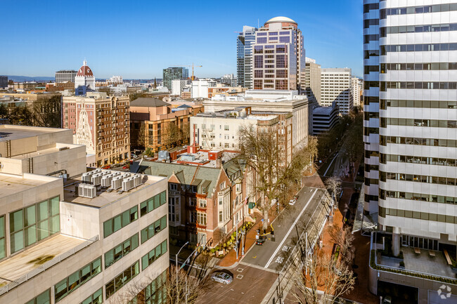 Aerial Photo - Ambassador Condominiums