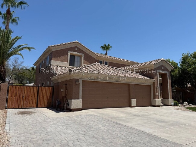 Building Photo - 1234 W Remington Dr