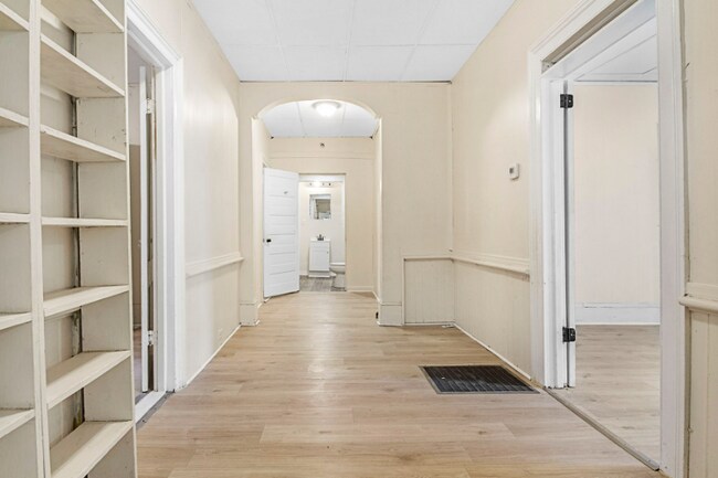 Foto del edificio - 1394 Ross St