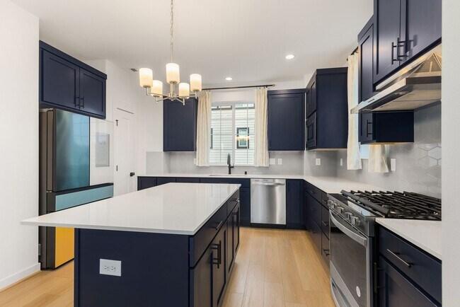 Foto del edificio - Duvall 4 Bedroom 4 Bath Townhome with 2 Car Attached Garage and A/C