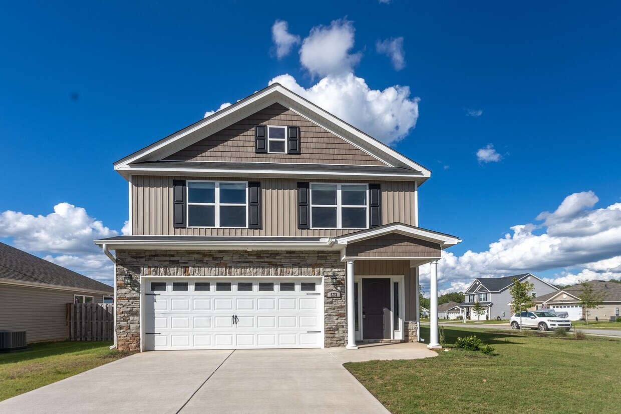 Summerton Beauty! Ready for your family to make memories in! ***THANKSGIVING SPECIAL*** - Summerton Beauty!  Ready for your family to make memories in!   ***THANKSGIVING SPECIAL***