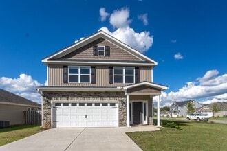 Building Photo - 573 Schaver Lp