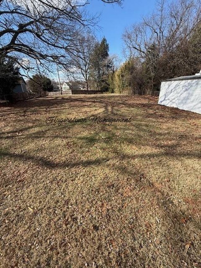 Building Photo - Single Family Home in North End