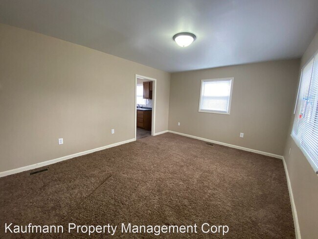 Building Photo - 3 br, 1 bath House - 4805 Spatz Ave