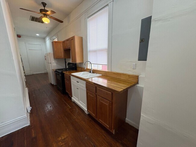 Foto del edificio - 871 Mulberry St