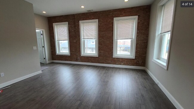 Foto del edificio - 12 Front St