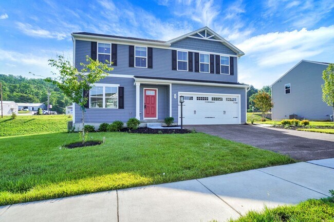 Building Photo - 4 Bed / 3 Bath Single Family Home