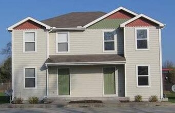 Building Photo - 312 Baker St