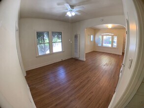 Building Photo - 4109 La Salle Ave