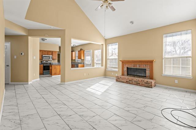 Foto del edificio - 2909 Misty Valley Dr