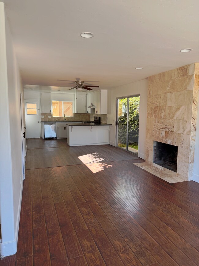 Building Photo - 265 La Veta Ave
