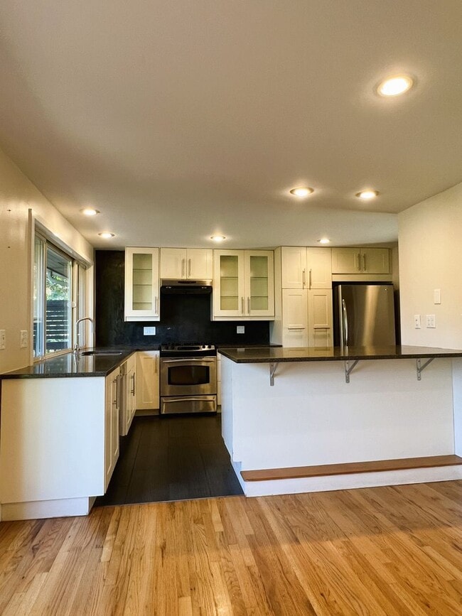 Foto del edificio - Charming Gregory Heights 3 Bed / 2.5 Bath