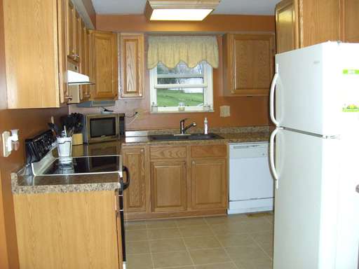 Building Photo - 6443 Leawood Dr