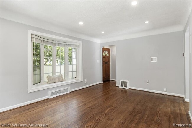 Building Photo - 617 S Edgeworth Ave