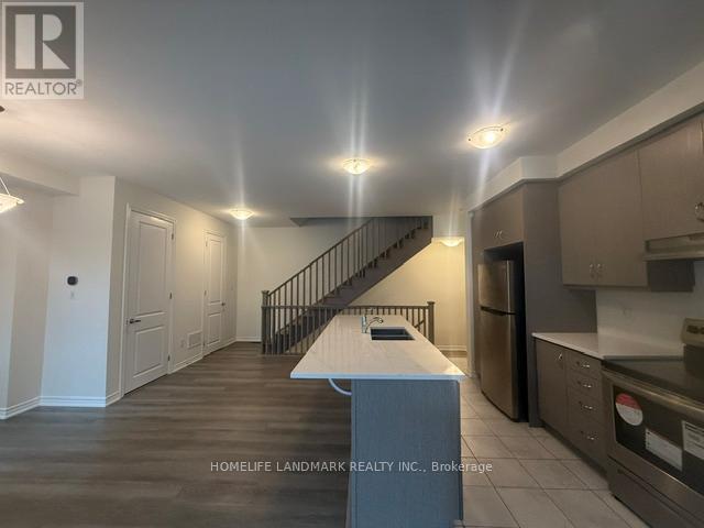 Building Photo - 5 Thomas Frisby Jr Cres