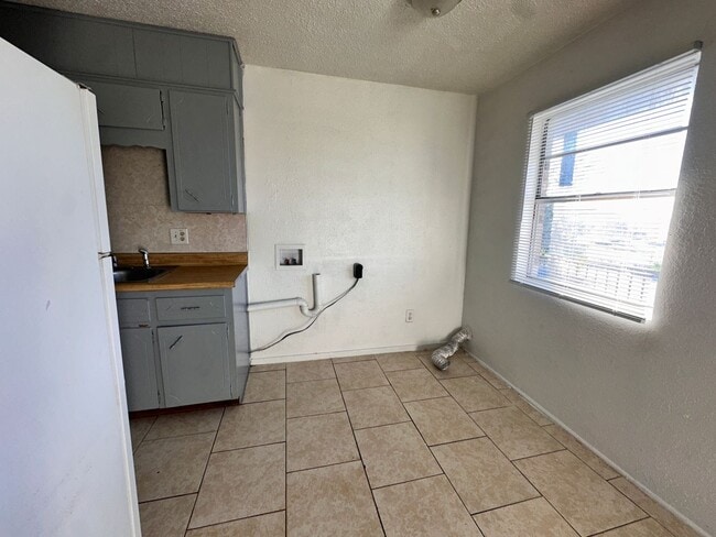 Foto del edificio - 1016 N 12th St