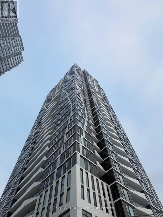 Building Photo - 25 Wellington St S