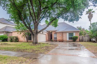 Building Photo - 17030 Macleish Dr
